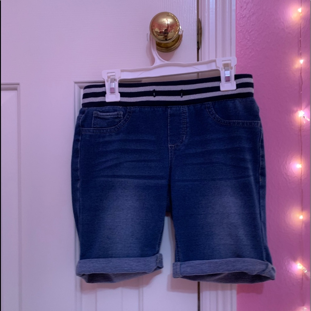 SO Brand Jegging Shorts